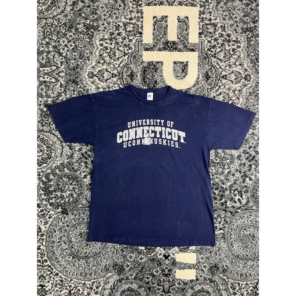 Vintage Mens 90s Russell Athletic UConn Huskies Tshirt Size Large Navy Blue